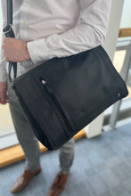 Load image into Gallery viewer, STORM London MALONE Messenger Laptop Bag in Black