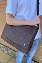 Load image into Gallery viewer, STORM London NORTHWAY Messenger Laptop Bag